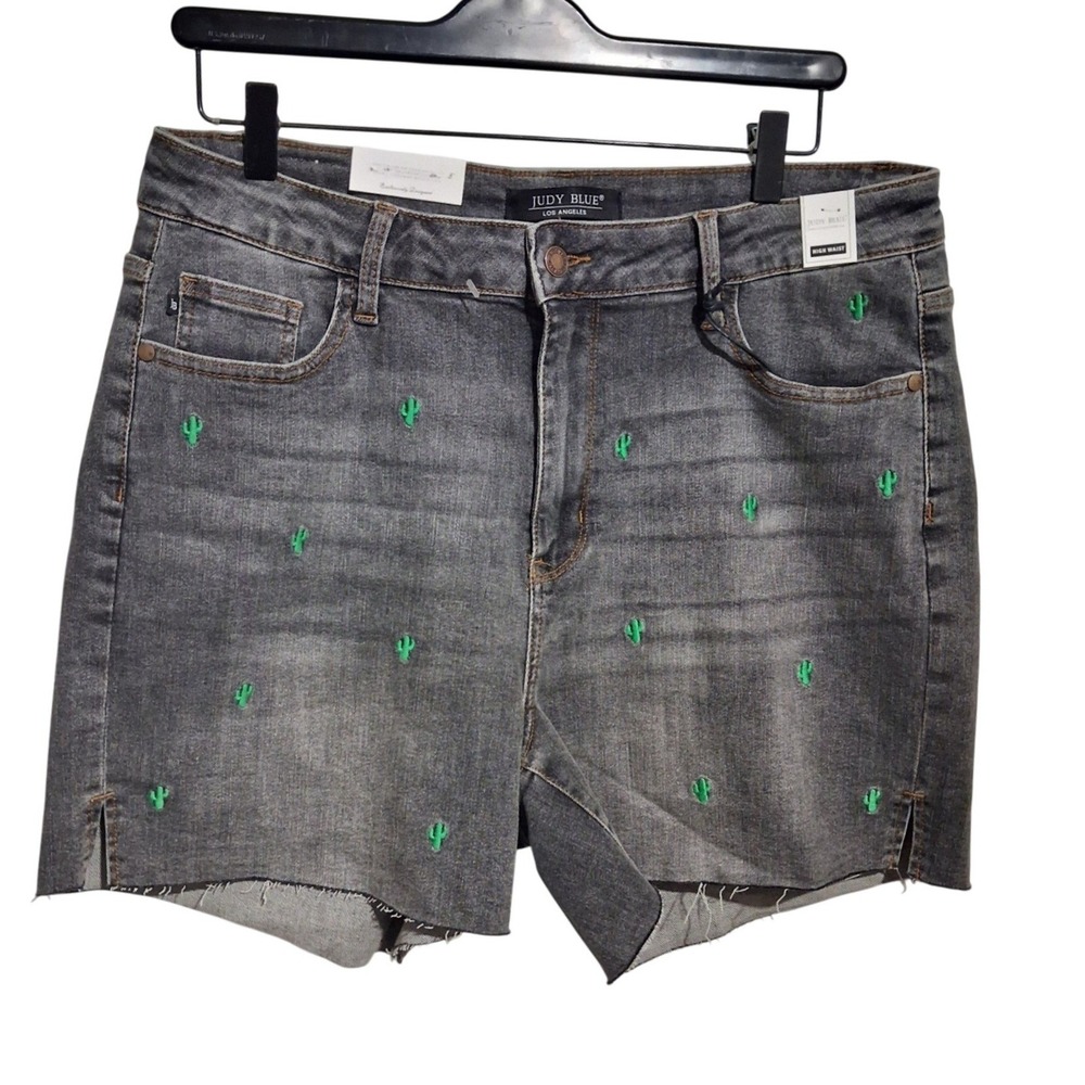 NWT Judy Blue High Waist Womens size 2X Embroidered Cactus Indie Western Shorts